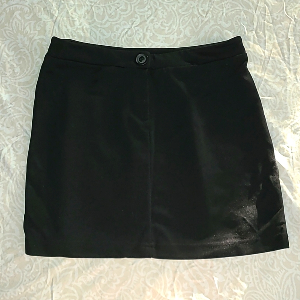 Y2k Strech black mini skirt size 7‎ Juniors